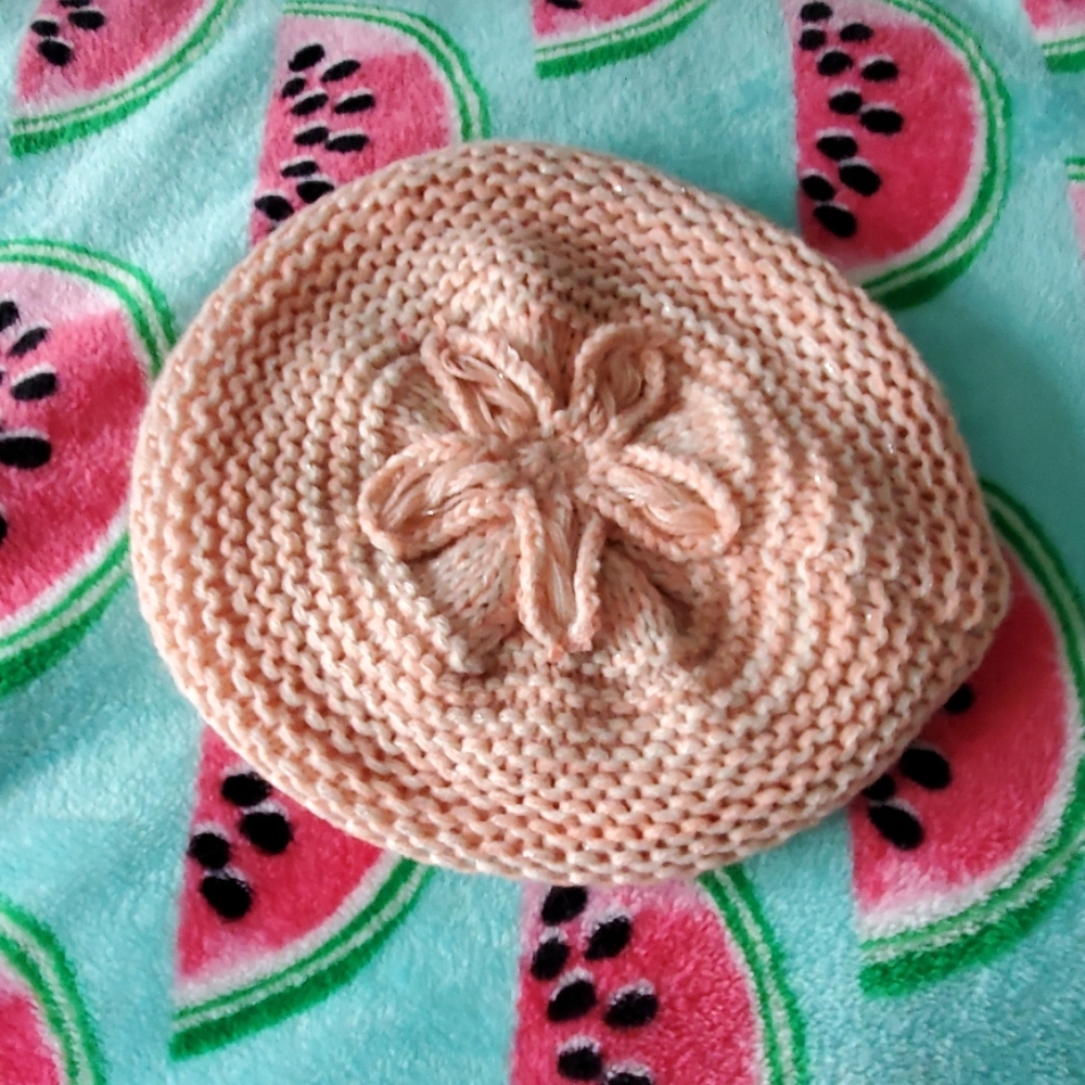 Pretty icing orangey hat